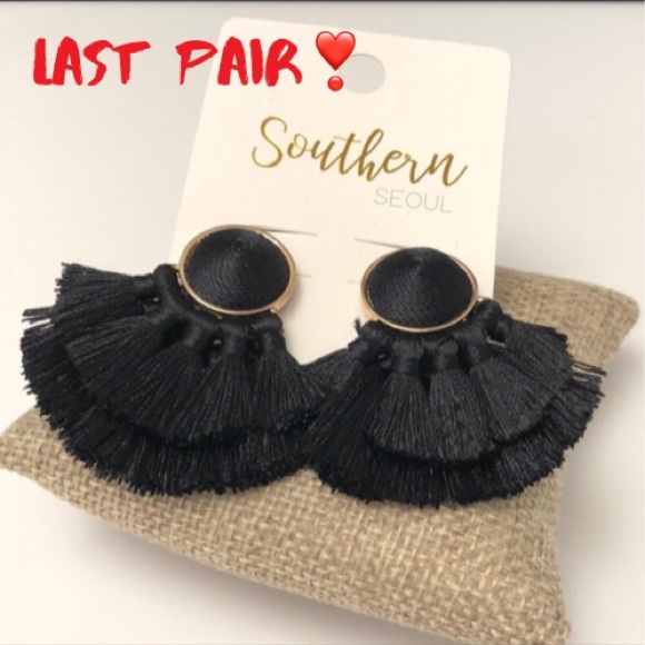 Multi tassel post earrings in black - Picture 3 of 3